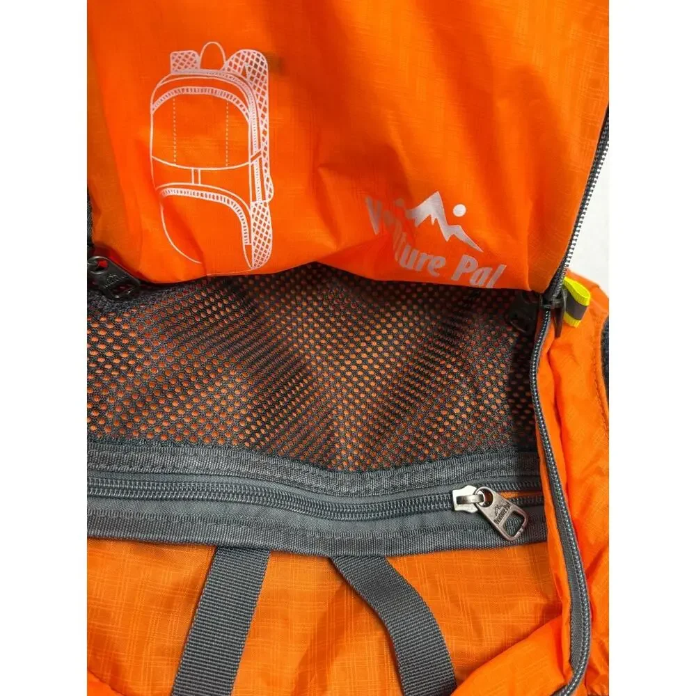 Venture Pal Orange Adjustable‎ Straps Mesh Pockets Zipper Pocket Backpack